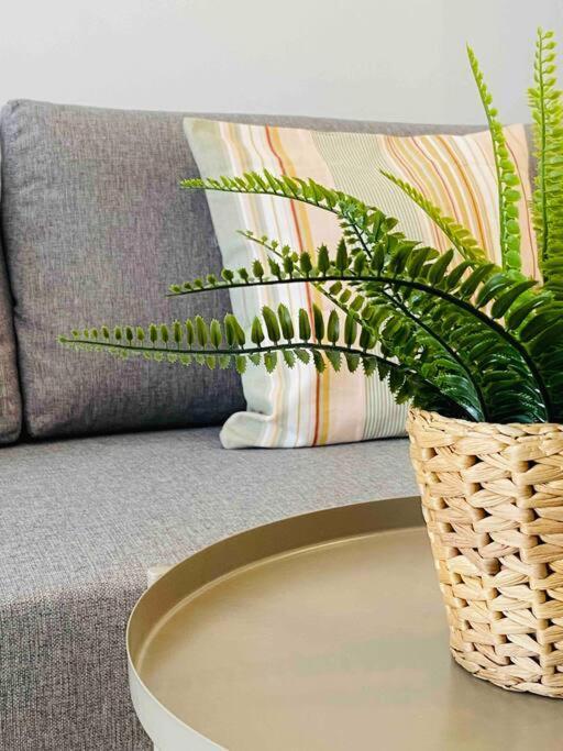 Nice & Cozy Flat Close The Beach Valencia Bagian luar foto