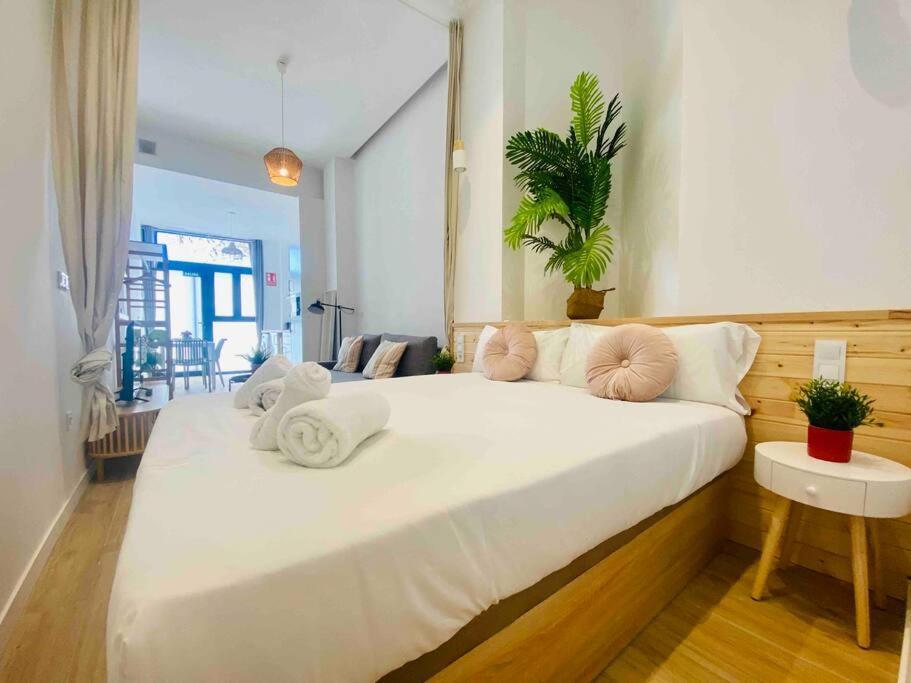 Nice & Cozy Flat Close The Beach Valencia Bagian luar foto